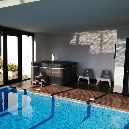 Вилла Casa Ceca De La Playa Y Barcelona, Con Piscina Climatizada Y Jacuzzi Вальроманес Экстерьер фото