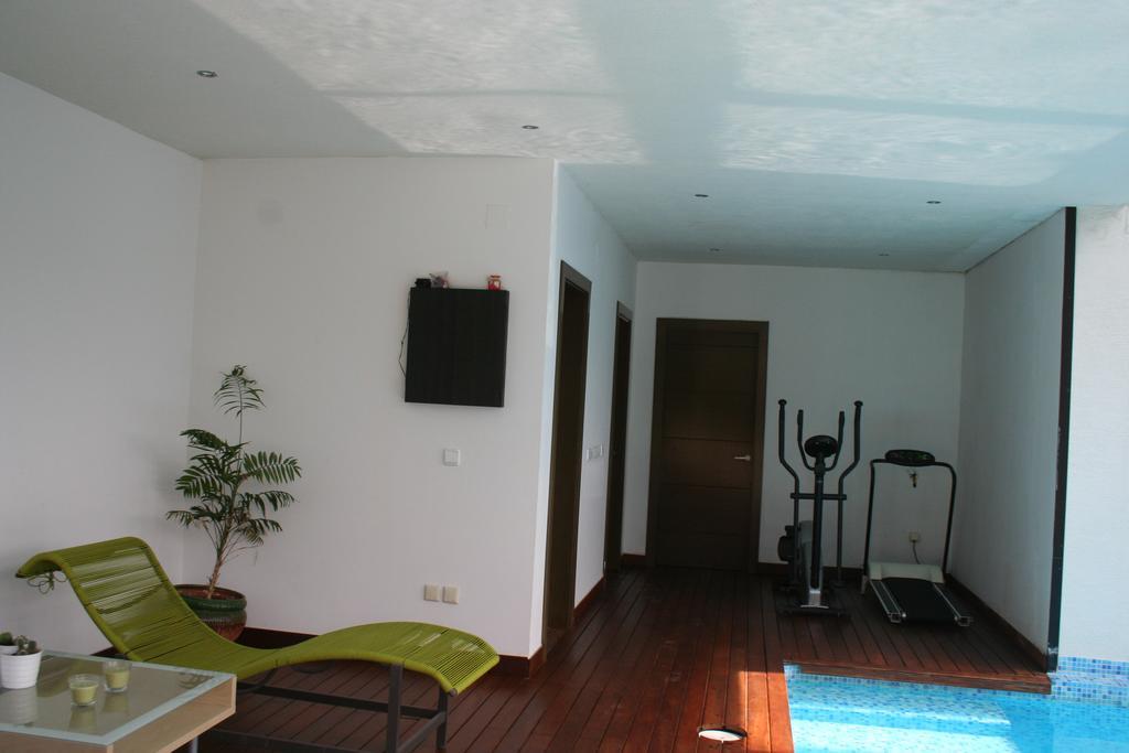 Вилла Casa Ceca De La Playa Y Barcelona, Con Piscina Climatizada Y Jacuzzi Вальроманес Номер фото
